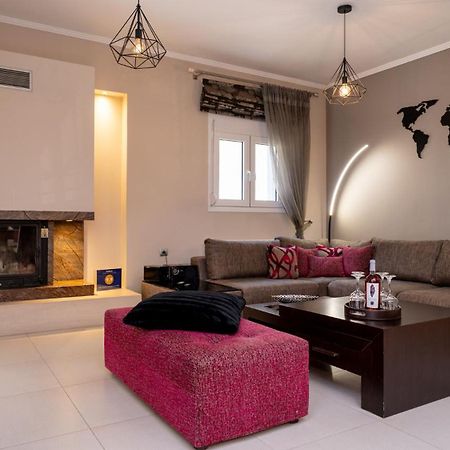 Mary'S Modern And Elegant Apartment Kalampáka Ngoại thất bức ảnh