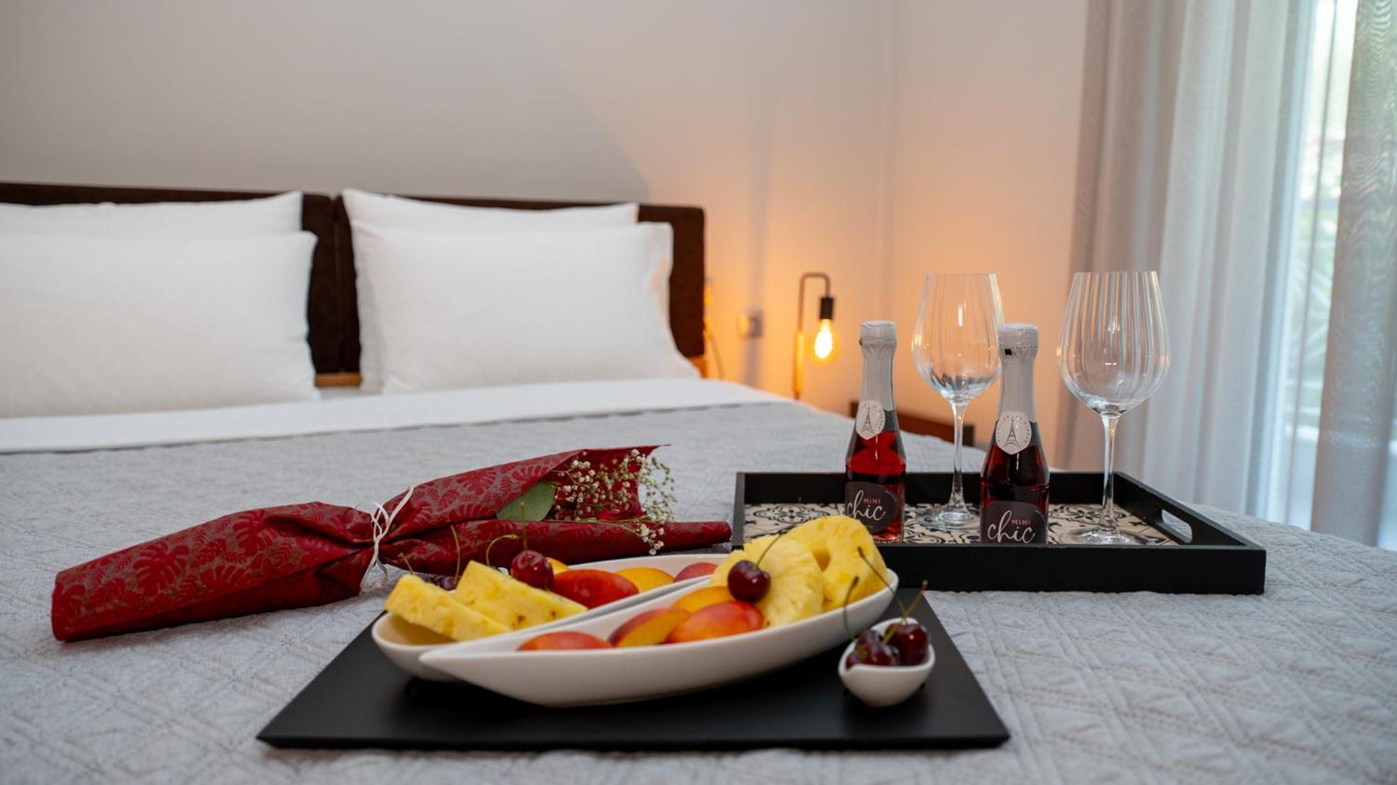Mary'S Modern And Elegant Apartment Kalampáka Ngoại thất bức ảnh